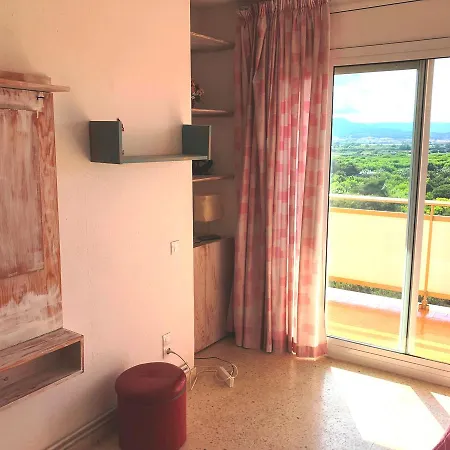 Apartaments Ar Els Pins Apartment