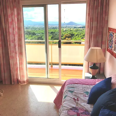 Apartaments Ar Els Pins Apartment