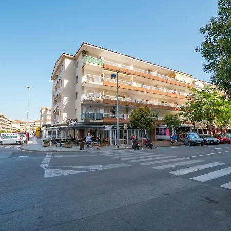 Apartaments Ar Els Pins Blanes